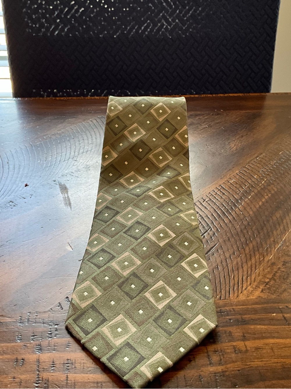 Van Heusen Olive Diamond Jacquard Men's Tie